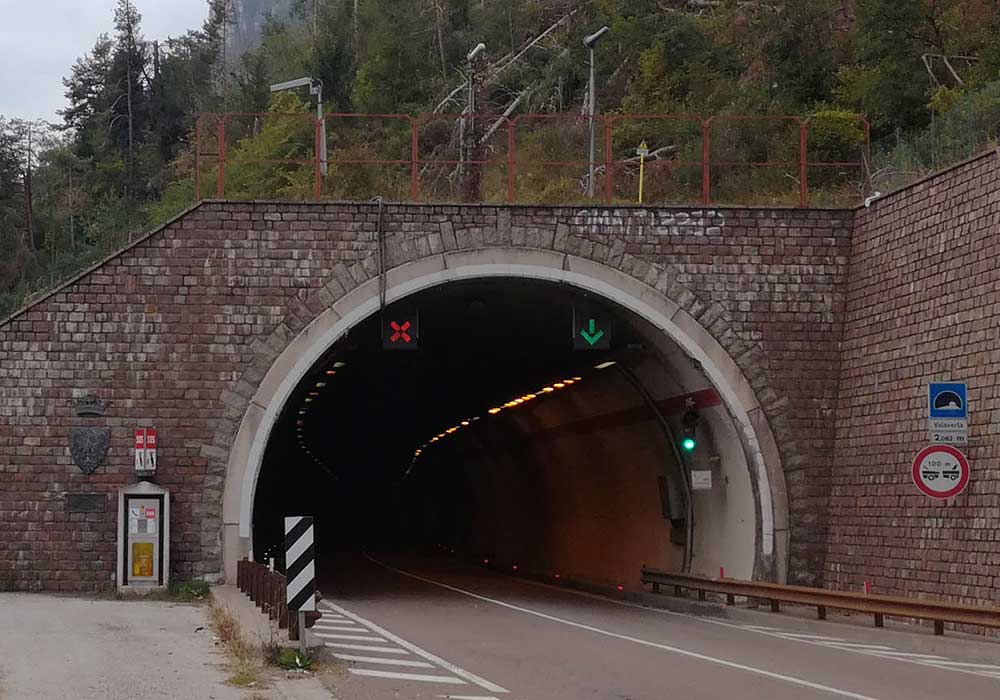 galleria valaverta illuminazione pubblica led monfredini fausto